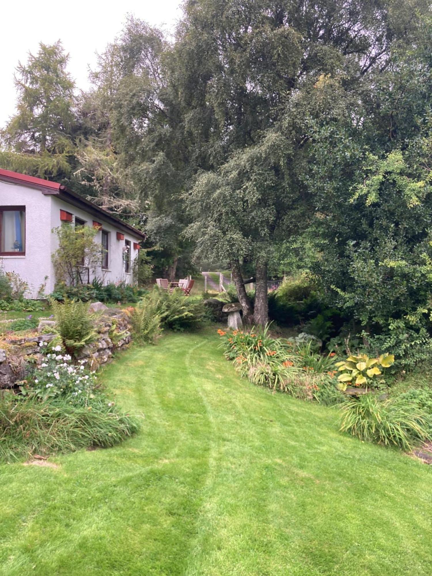 Invercassley Cottage Лейрг Екстериор снимка